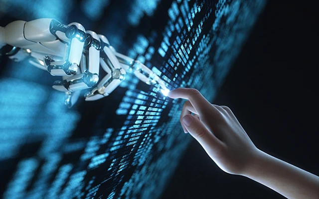 人工智能賦能新型工業(yè)化，國產(chǎn)軌交工控機發(fā)揮關(guān)鍵作用