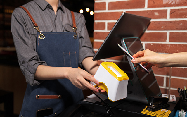 從數(shù)據(jù)驅(qū)動到智能運營，國產(chǎn)一體機主板賦能智慧新零售發(fā)展